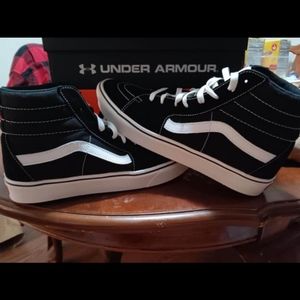 Van’s Men’s SK8-Hi Black/White Size 11.5